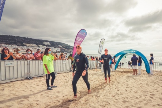 �gua Monchique apoia Travessia da Ba�a de Sesimbra