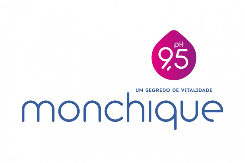 A que temperatura sai a �gua Monchique da capta��o?